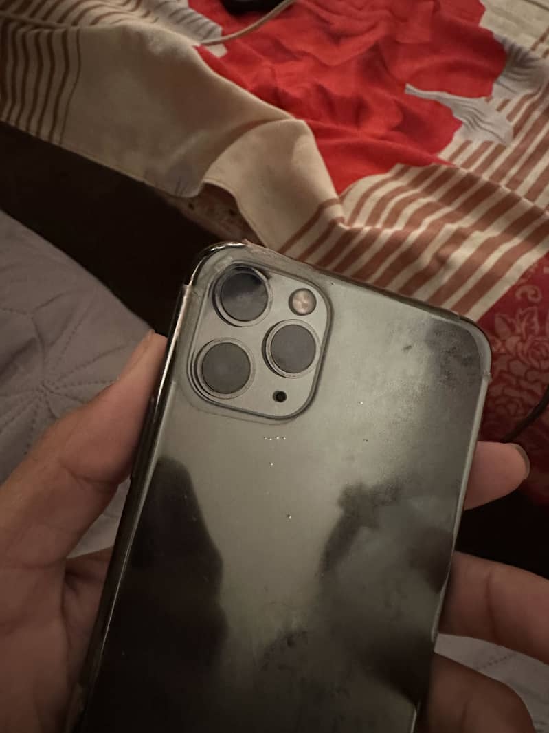 Apple iPhone 11 Pro Max 0