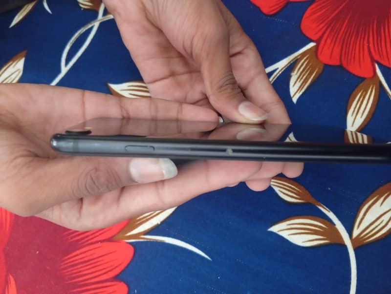 Apple iPhone SE 2rd 2