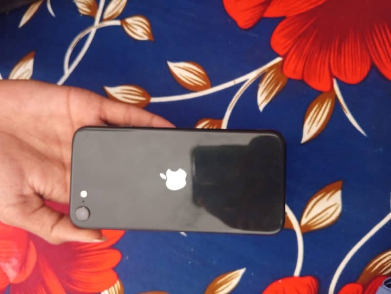 Apple iPhone SE 2rd 3
