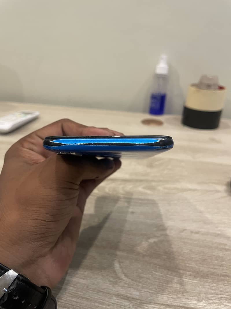 Realme C3 4