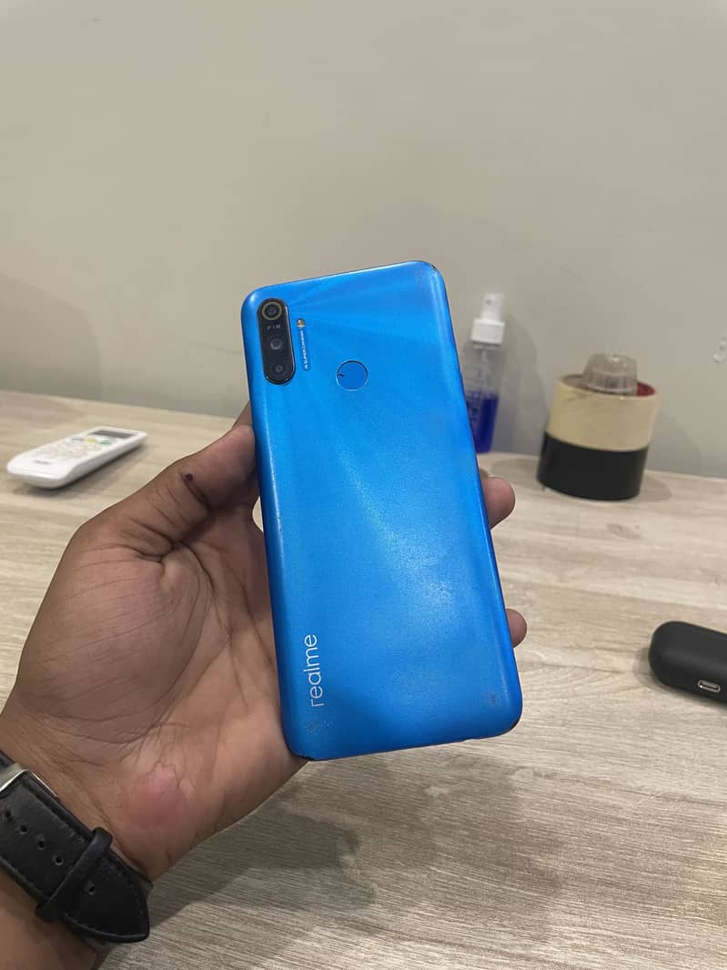 Realme C3 8
