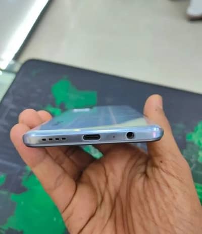 vivo v 19 8GB RAM 128 GB memory 0325/7593/127