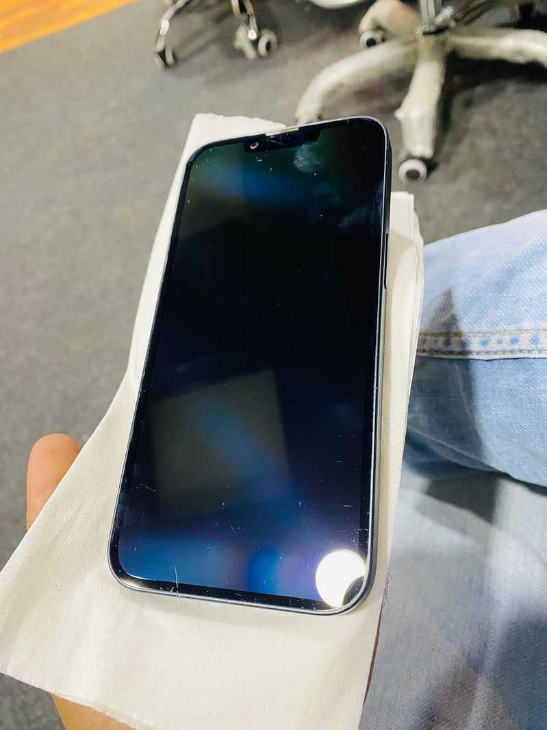 Apple iPhone 14 2