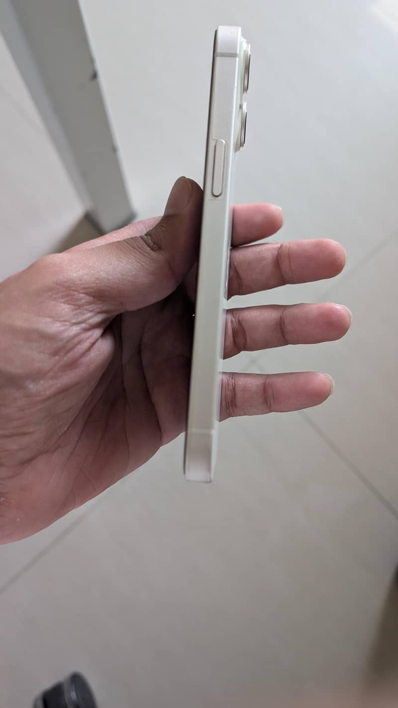 Apple iPhone 14 4