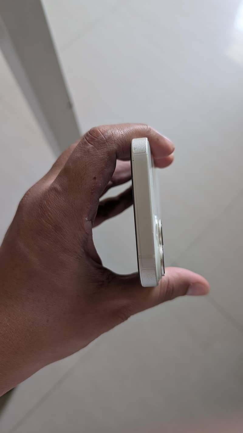 Apple iPhone 14 6