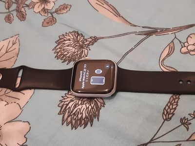 Apple watch 4.16GB. 44mm.