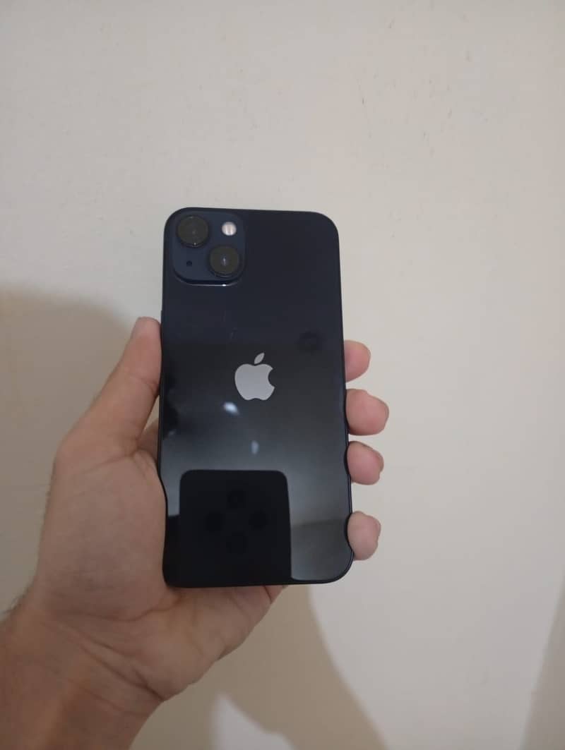 Apple iPhone 13 2