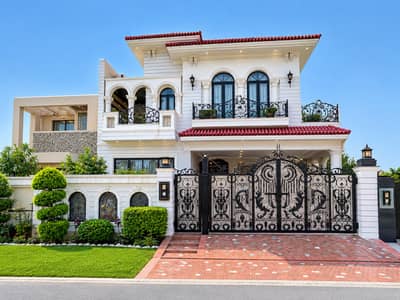 10 MARLA VILLA FULLY FURNISHED WITH BASEMENT , LIFT,5BED+10 KV SOLAR NEAR TO DOLLMEN MALL
