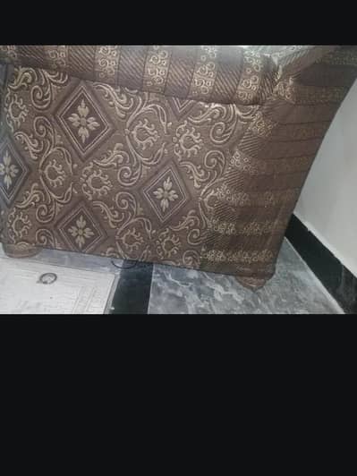 brown golden clr