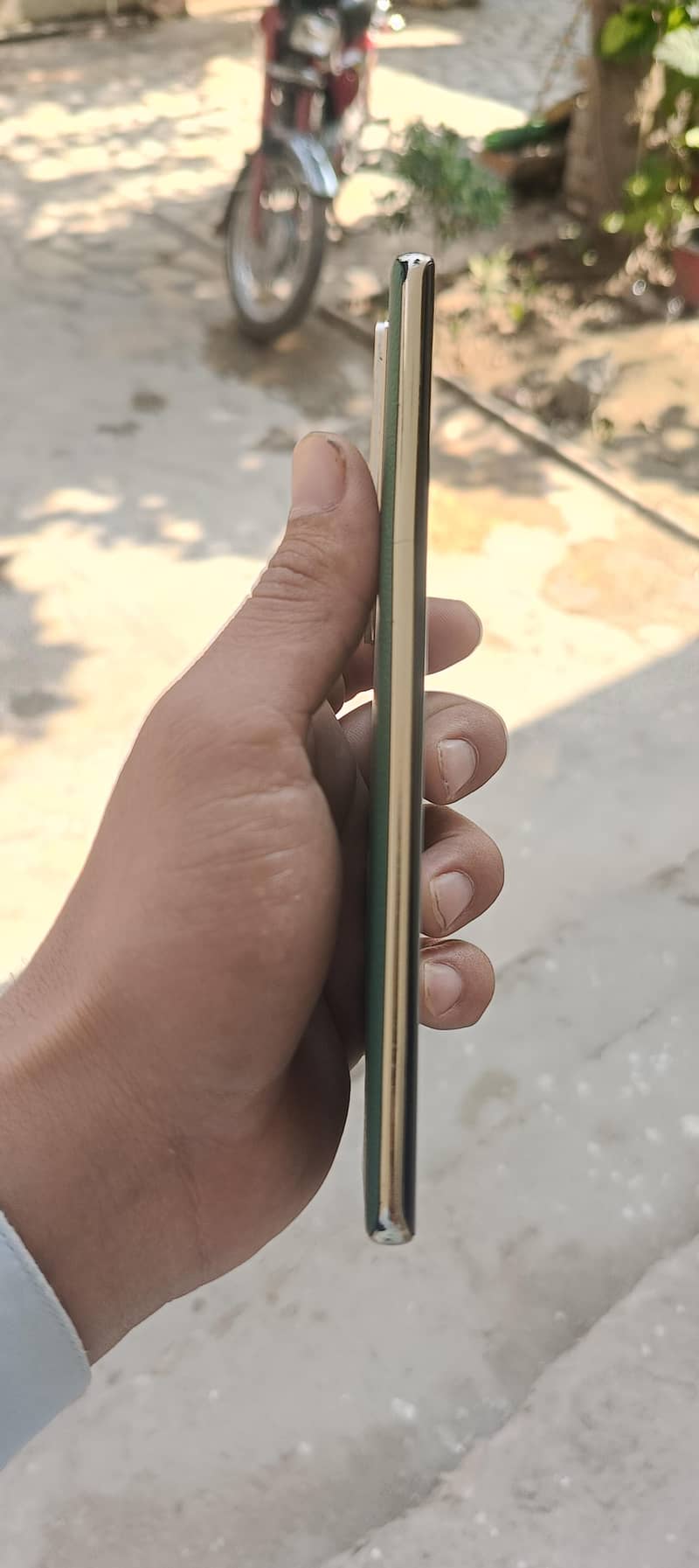Infinix Note 40 pro 4