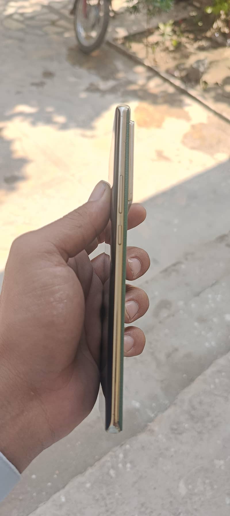 Infinix Note 40 pro 7