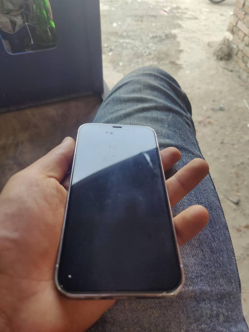 Apple iPhone 12 Pro 4