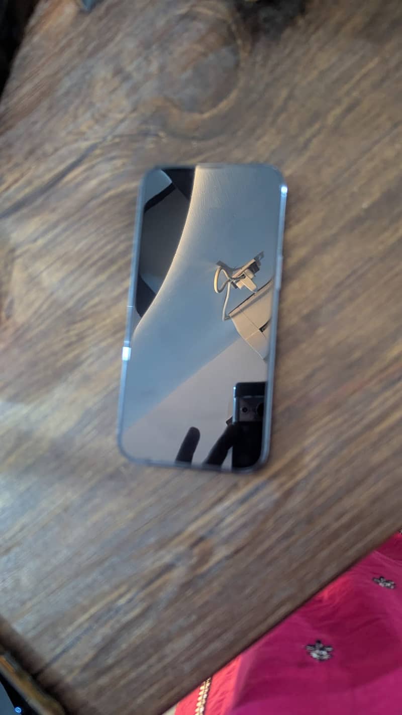 Apple iPhone 13 Pro 1