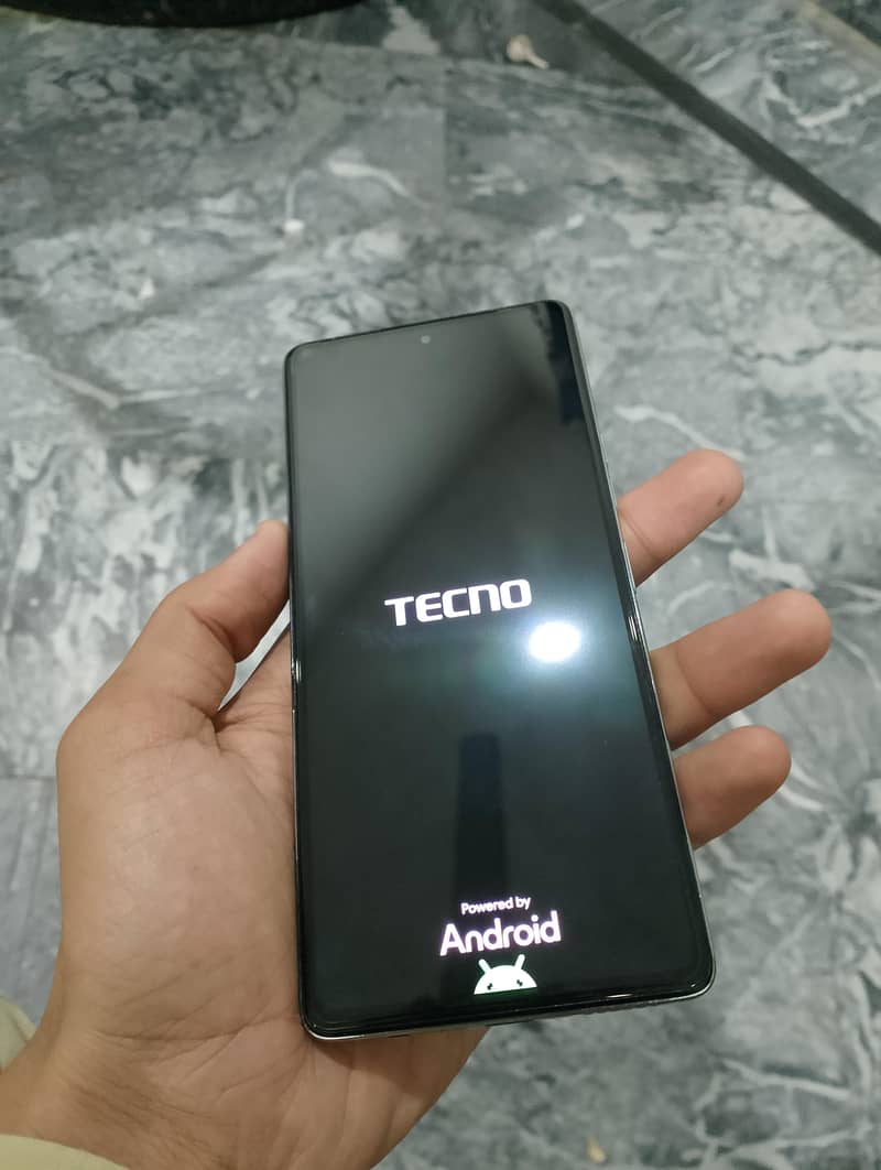 Tecno CAMON 30 1