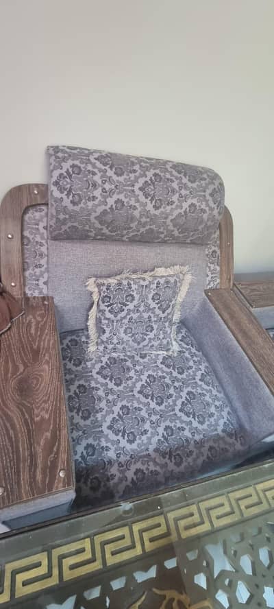 Almost new sofa with 3 tables . 25000 for tabkes nd 55000 for sofa set