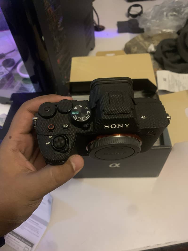 Sony a7iv complete box 0