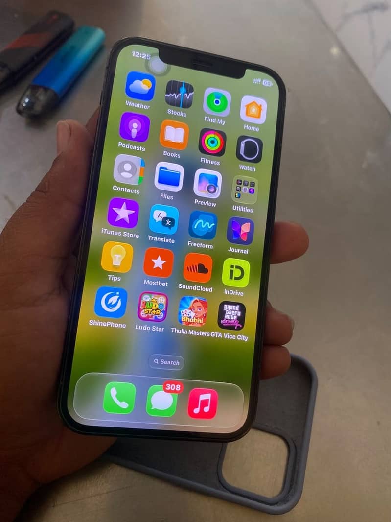 Apple iPhone 12 Pro 0