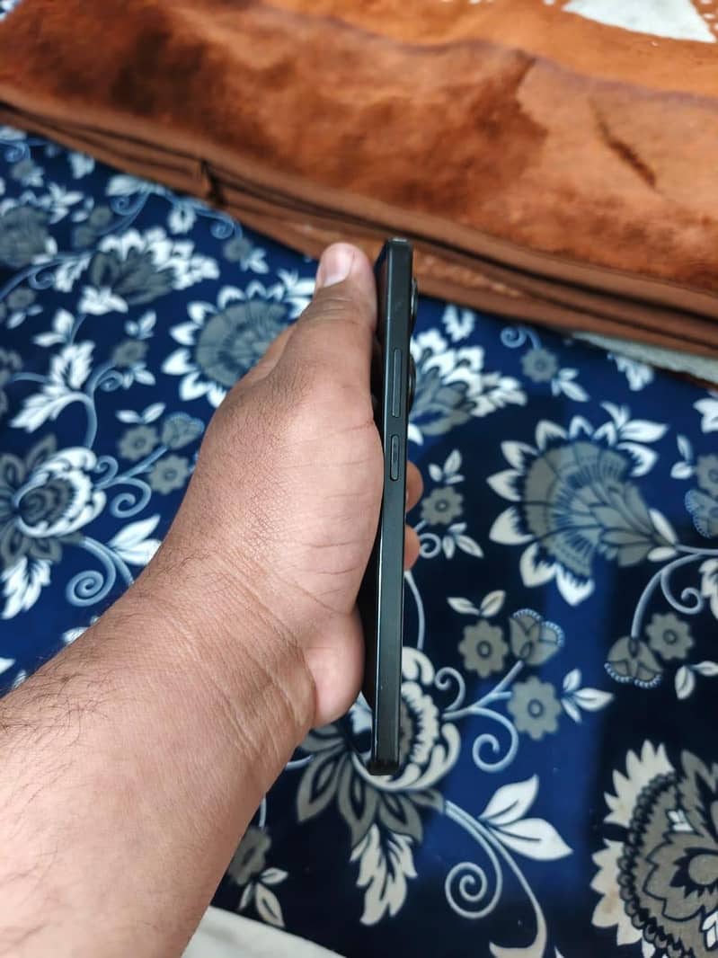 Xiaomi Redmi Note 13 Pro 0