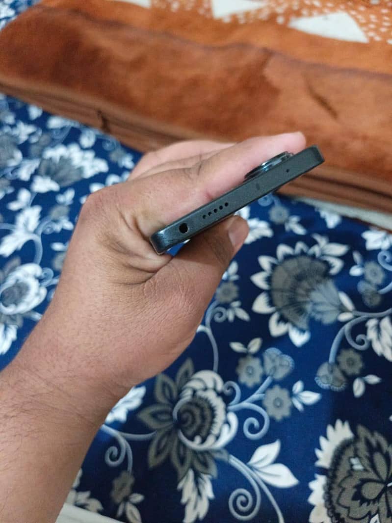 Xiaomi Redmi Note 13 Pro 5
