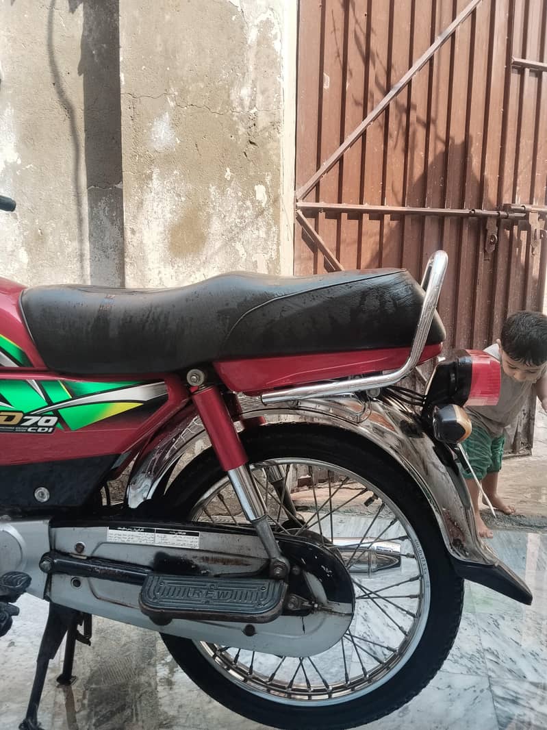 CD 70 MODEL 22 2
