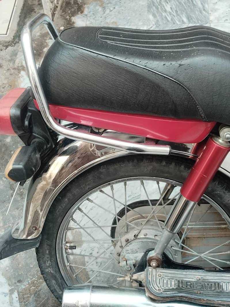 22 MODEL CD 70 8
