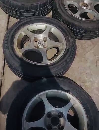 Honda Civic OEM Rims 15 Inhes with tyres