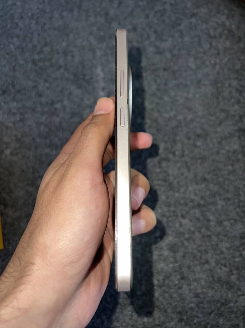 Realme 13 Plus 3
