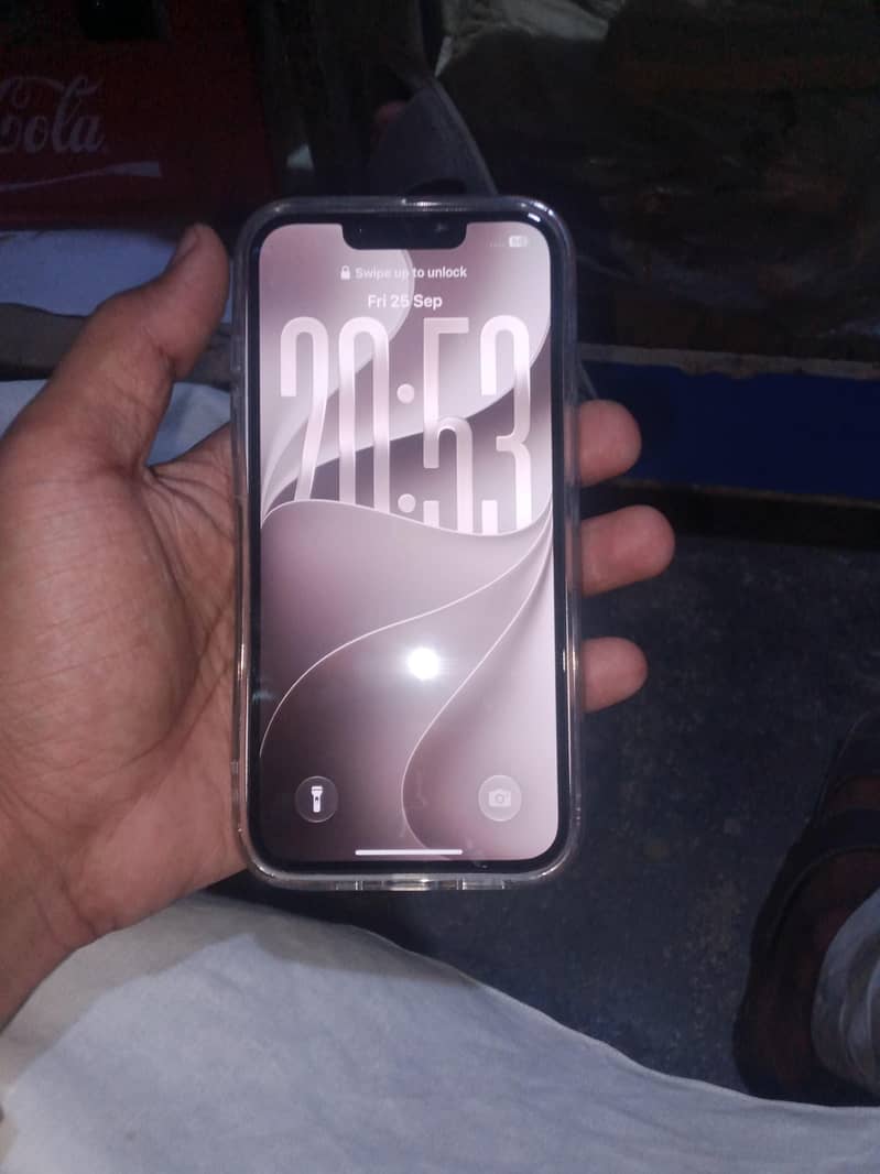 Apple iPhone 13 condition 10/10 1