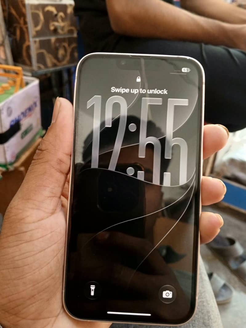 Apple iPhone 13 condition 10/10 3