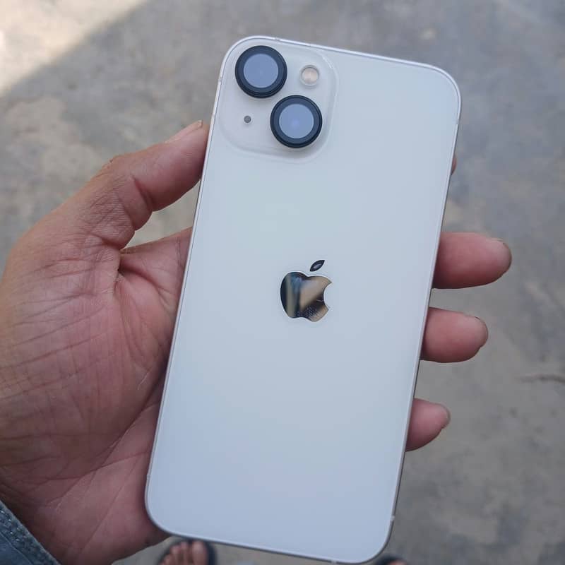 Apple iPhone 13 3