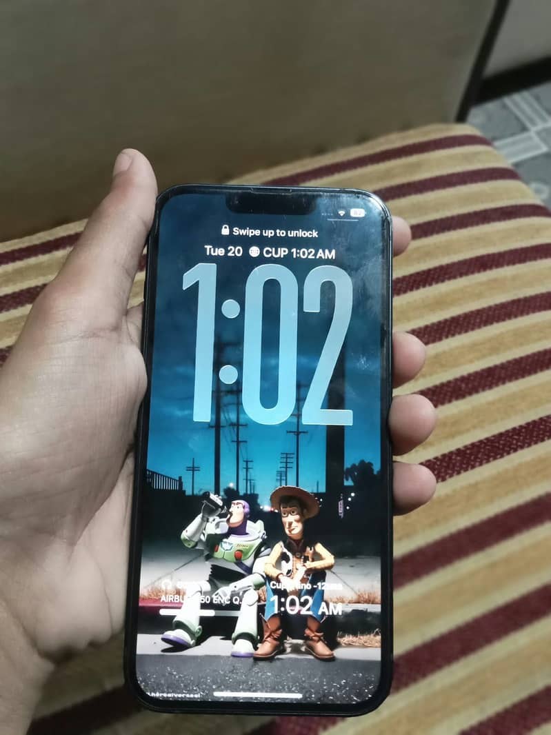 Apple iPhone 13 4