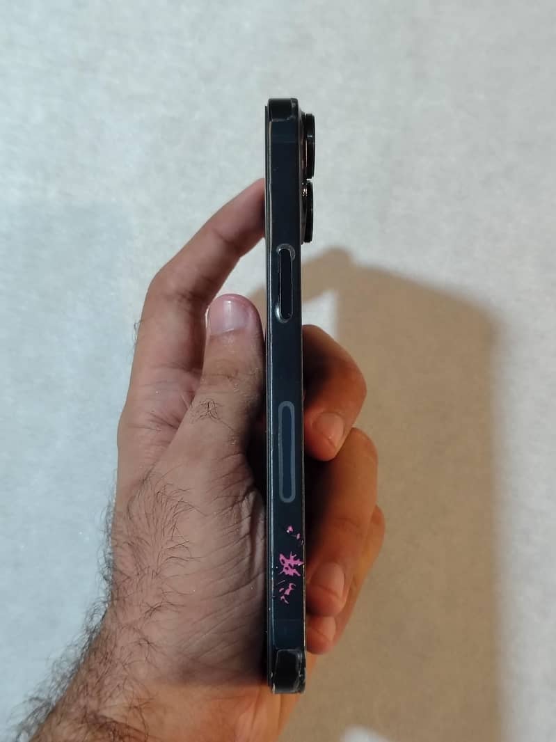 Apple iPhone 14 7