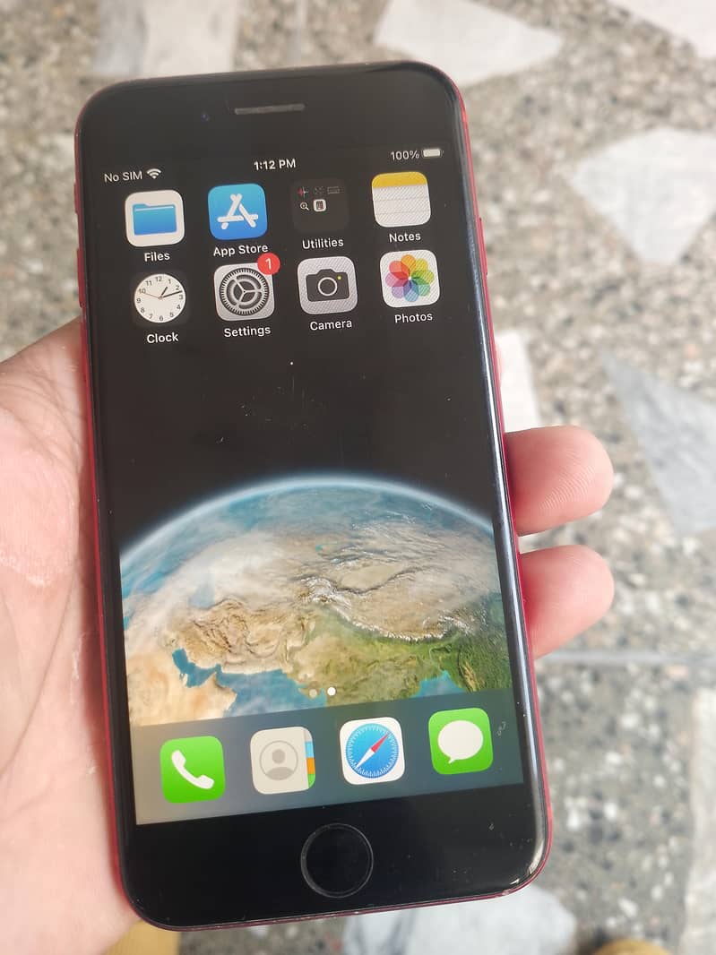 Apple iPhone 8 1