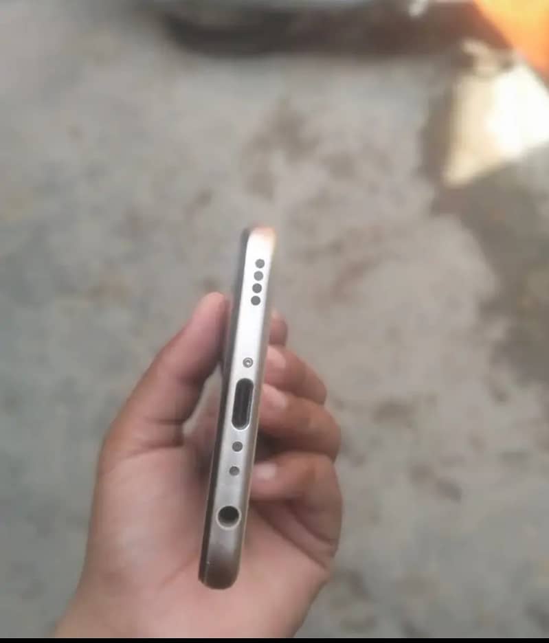 Huawei NOVA 2 1