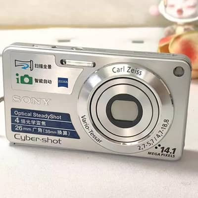 Sony cyber shot camera