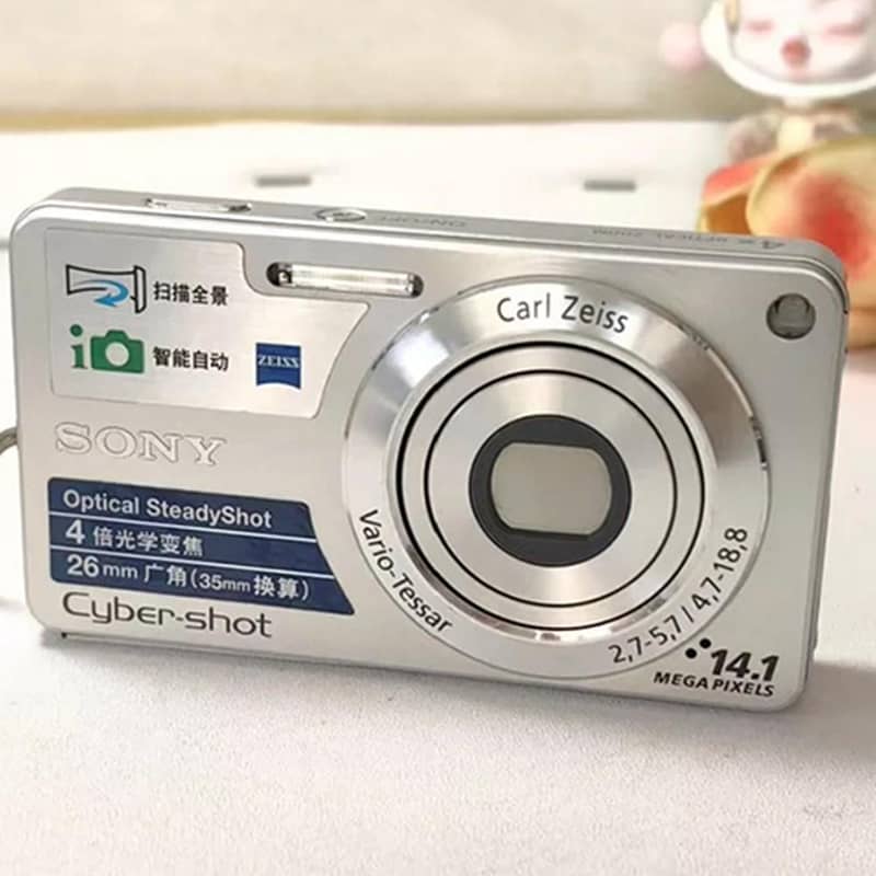 Sony cyber shot camera 0
