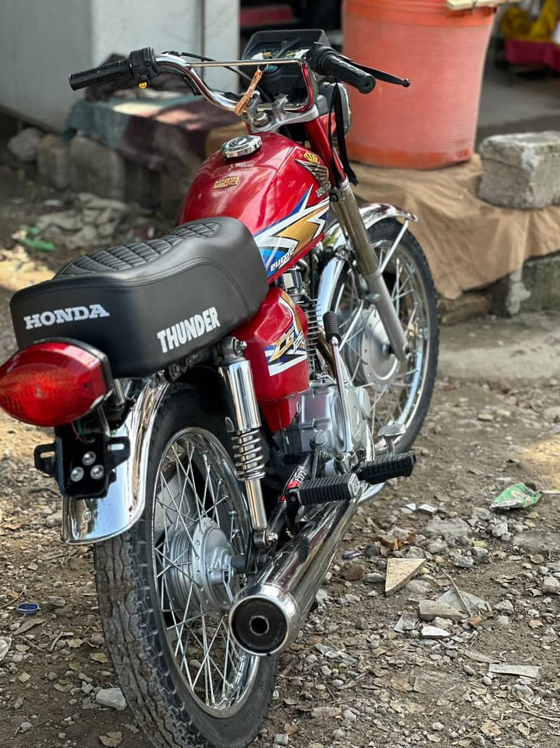 honda 125 2013 model lush condition - Standard Bikes - 1119788429