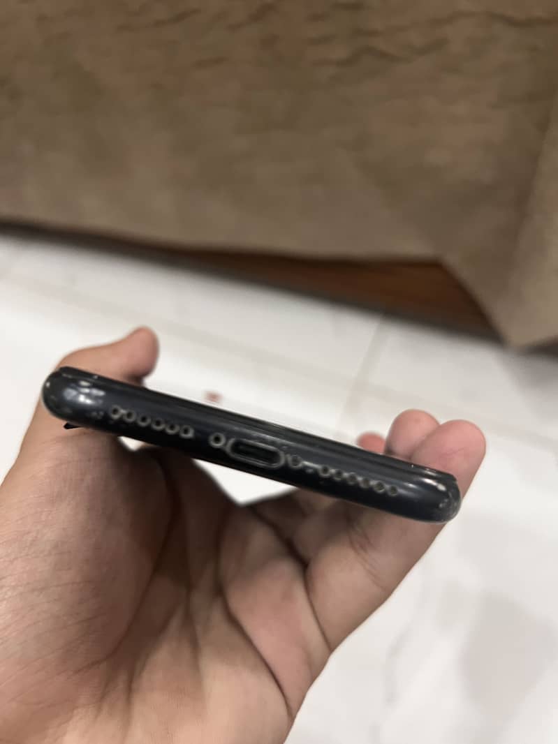 Apple iPhone XR 3