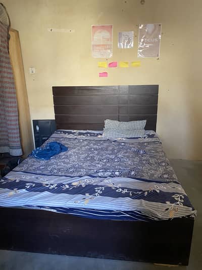 Urgent selling the queen bed with mattress