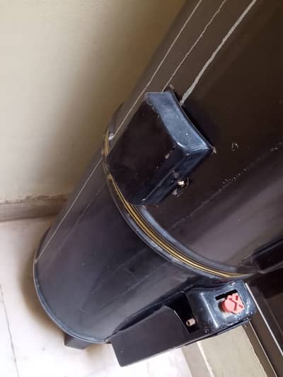 Geyser For sale 1.5 years used