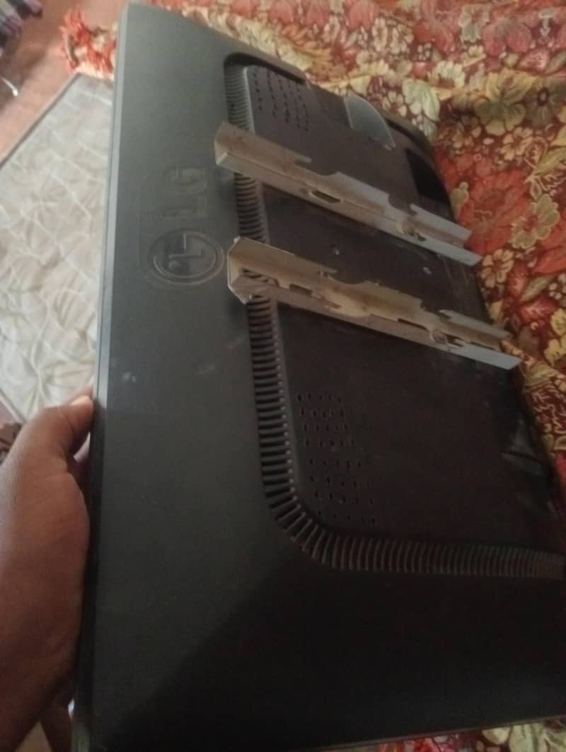 LG lcd 2