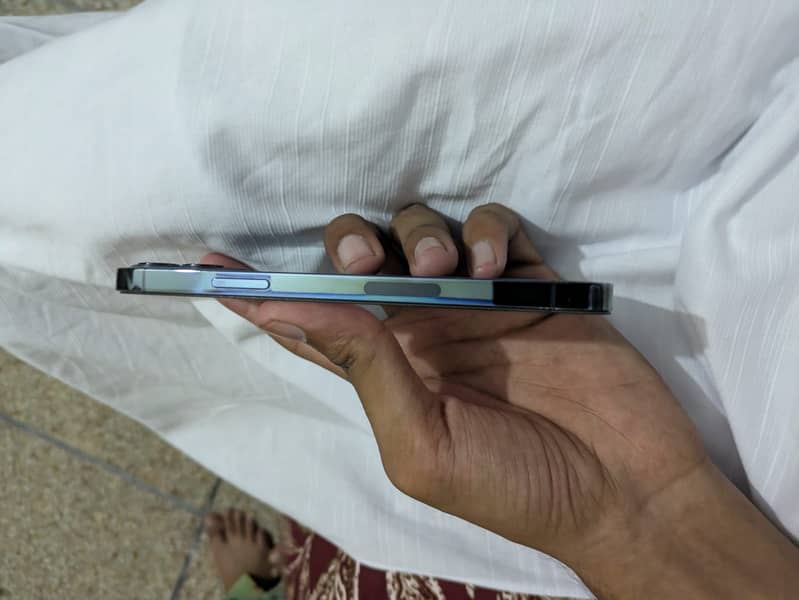 Apple iPhone 12 Pro 1