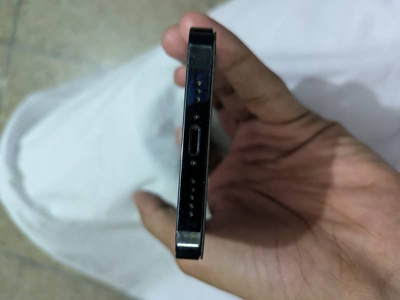 Apple iPhone 12 Pro 6