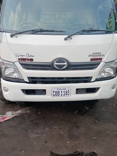 HINO  iSUZU  Mazda