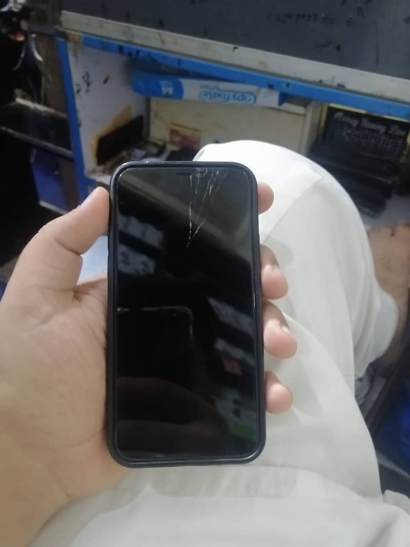 Apple iPhone 11 Pro 3