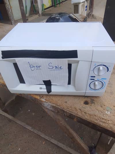 microwave oven