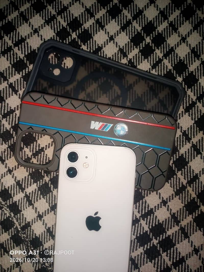 Apple iPhone 12 1