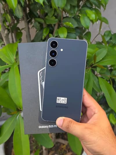 Samsung Mobile S25 FE