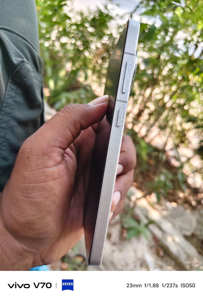 One Plus 13R 5