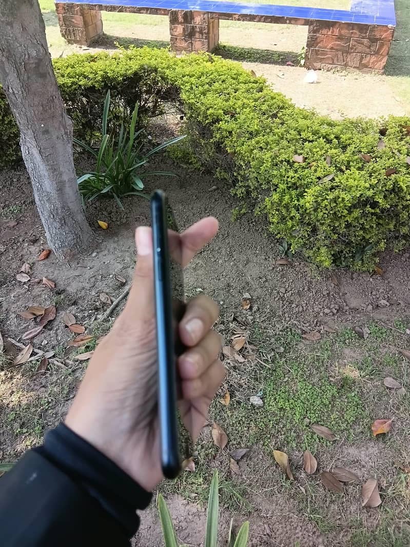 Apple iPhone SE 7